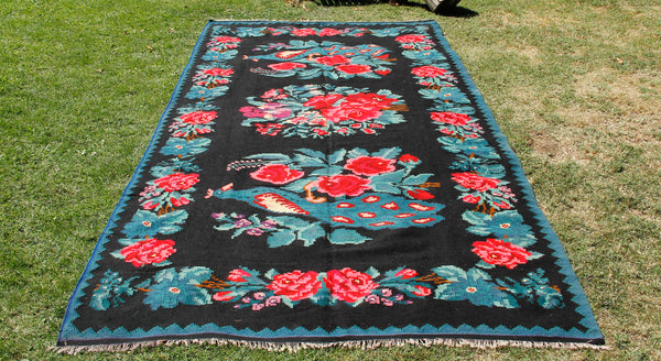 Handmade Unique Rug Kilim  5'6'' X 11'2''